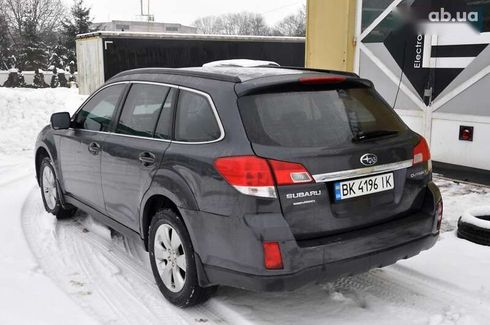 Subaru Outback 2010 - фото 11