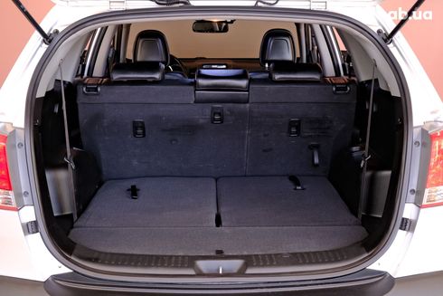 Kia Sorento 2011 серебристый - фото 9