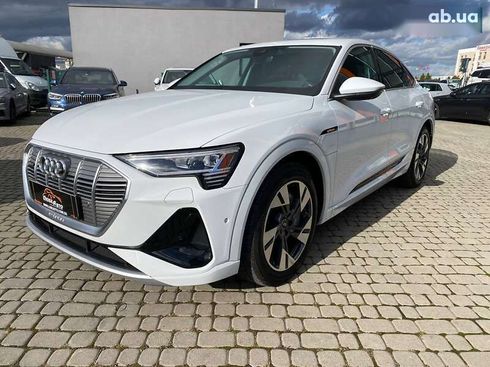 Audi E-Tron 2022 - фото 3