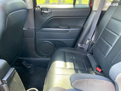 Jeep Patriot 2016 красный - фото 15