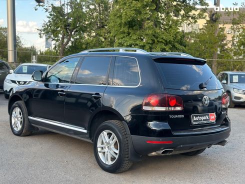 Volkswagen Touareg 2008 черный - фото 7