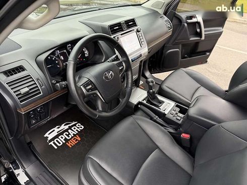 Toyota Land Cruiser Prado 2020 - фото 26
