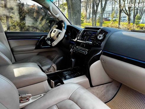 Toyota Land Cruiser 2012 черный - фото 37