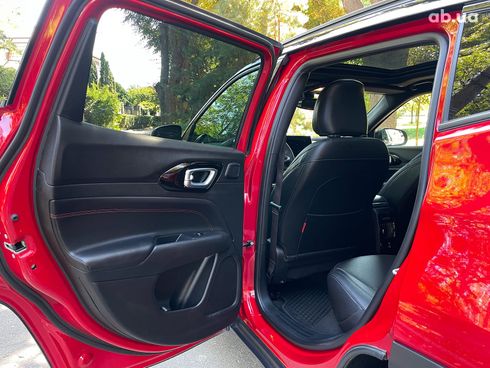 Jeep Compass 2023 красный - фото 33