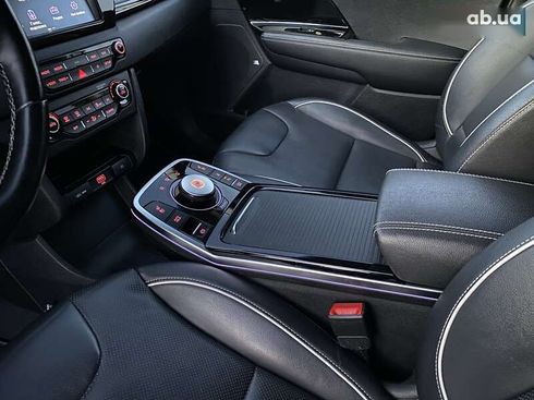 Kia Niro 2019 - фото 16