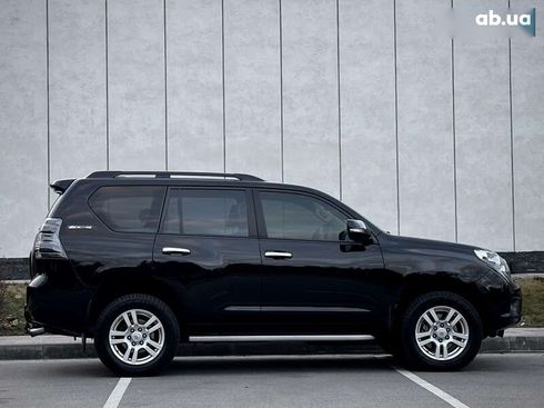 Toyota Land Cruiser Prado 2012 - фото 21