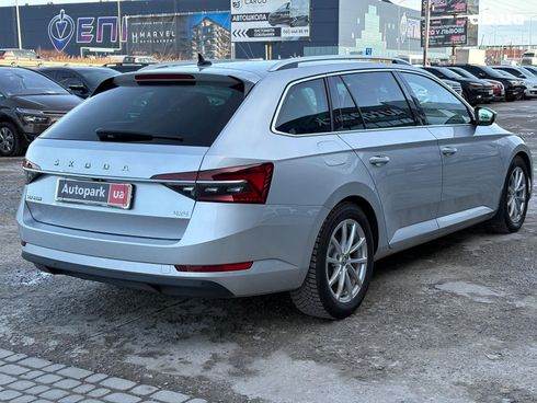 Skoda Superb 2019 серый - фото 9