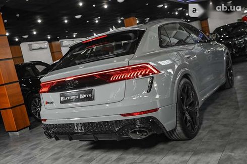 Audi RS Q8 2023 - фото 14