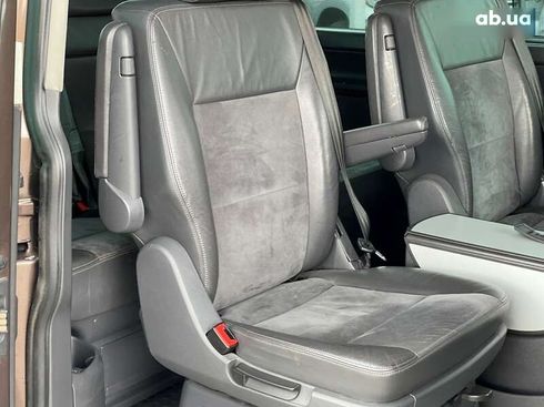 Volkswagen Multivan 2013 - фото 20