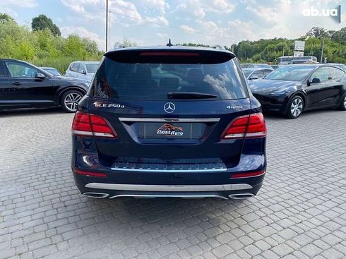 Mercedes-Benz GLE-Class 2018 - фото 6