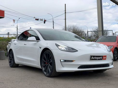 Tesla Model 3 2020 белый - фото 9