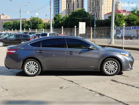 Toyota Avalon 2013 серый - фото 17