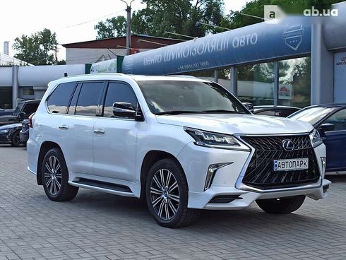 Lexus LX 2019 - фото 7