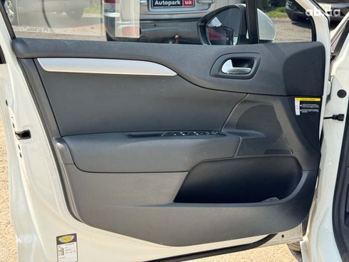 Citroёn C4 2014 белый - фото 15