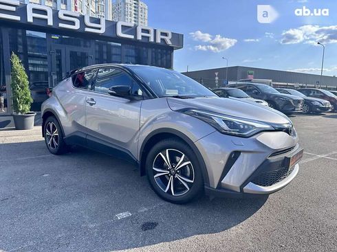 Toyota C-HR 2019 - фото 17