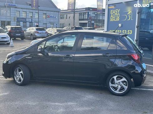 Toyota Yaris 2015 - фото 8