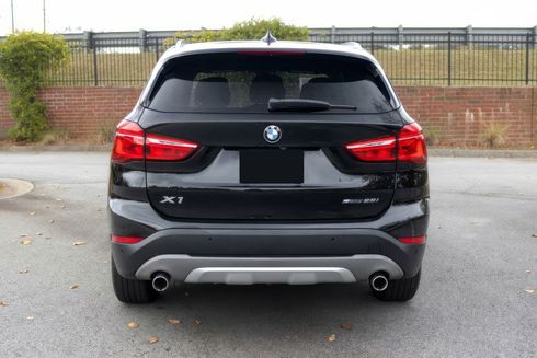 BMW X1 2018 черный - фото 5