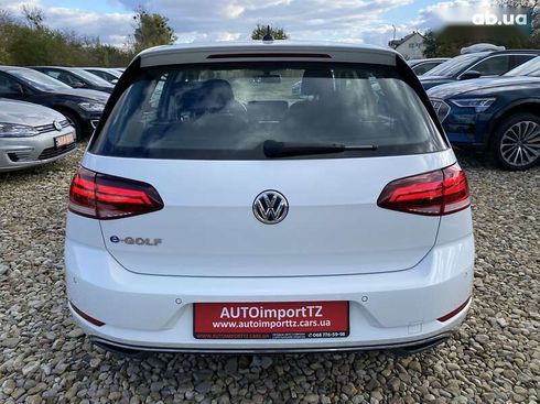 Volkswagen e-Golf 2020 - фото 12