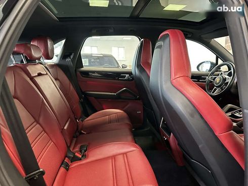 Porsche Cayenne 2022 - фото 18