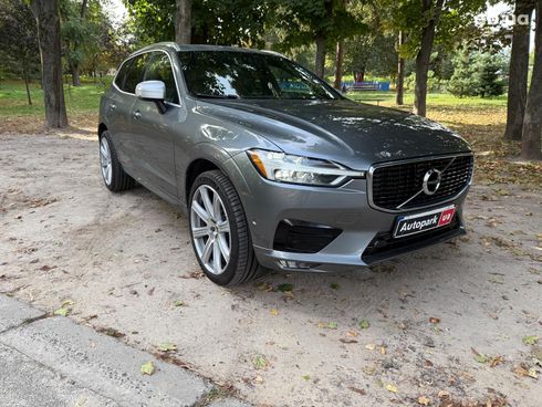 Volvo XC60 2019 серый - фото 3