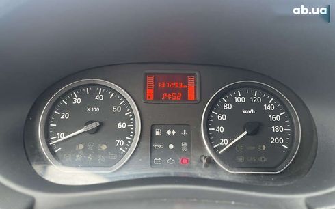 Renault Sandero 2012 - фото 11