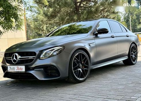 Mercedes-Benz E-Класс 2018 - фото 2