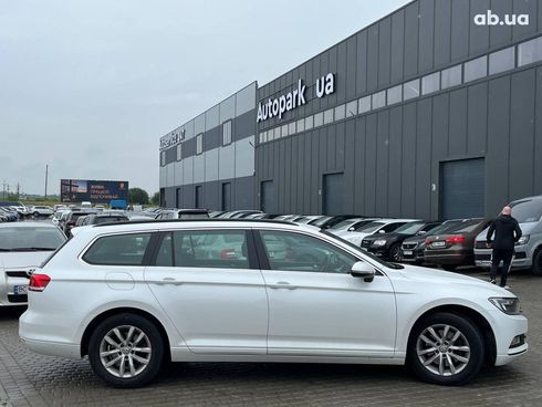 Volkswagen passat b8 2017 белый - фото 11