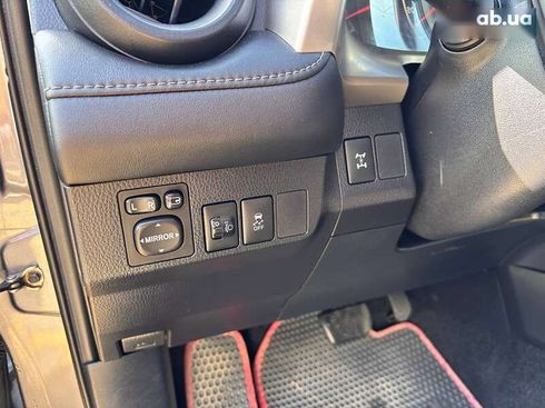 Toyota RAV4 2014 - фото 14