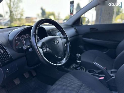 Hyundai i30 2010 - фото 22