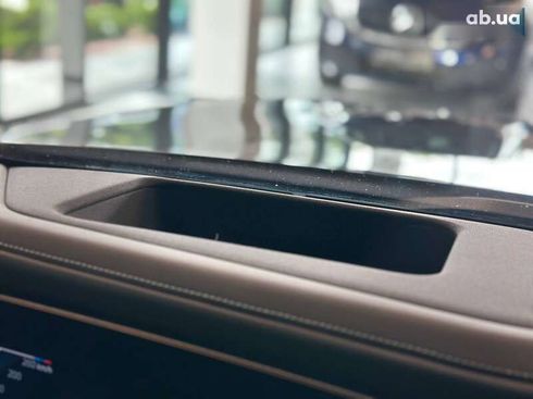 BMW i7 2023 - фото 26