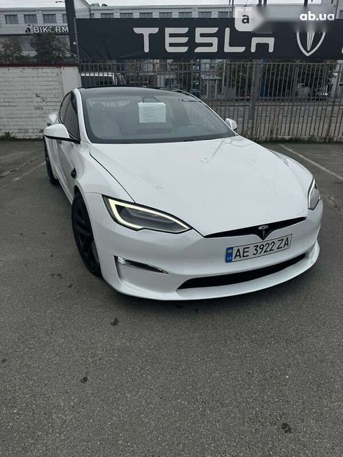 Tesla Model S 2021 - фото 29