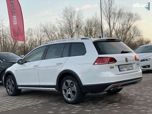 Volkswagen Golf 2018 - фото 17