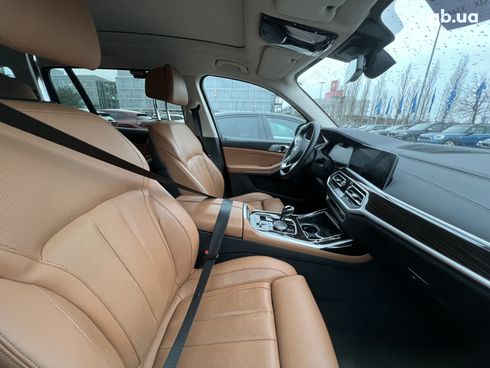 BMW X7 2021 - фото 29