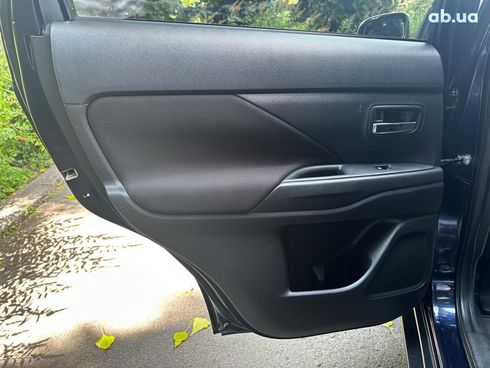 Mitsubishi Outlander 2016 синий - фото 18
