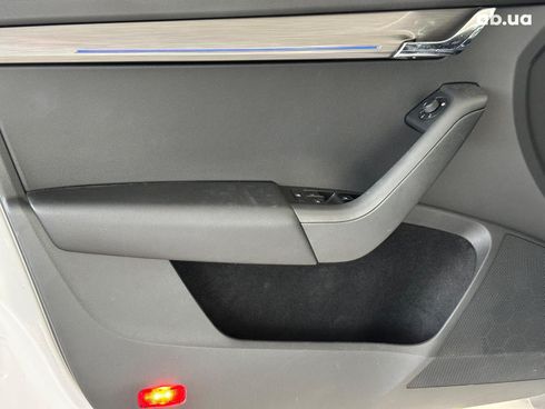 Skoda Octavia 2017 белый - фото 9