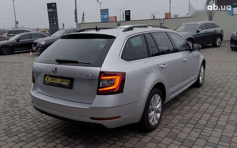 Skoda Octavia 2017 - фото 7