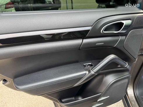 Porsche Cayenne 2012 - фото 29