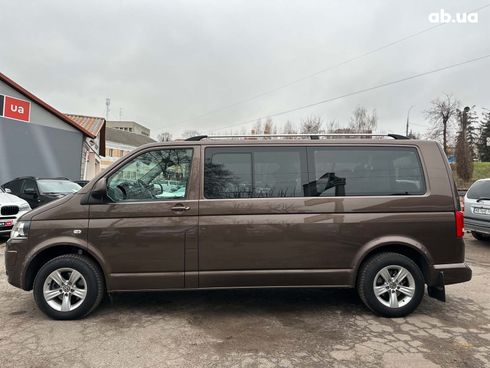 Volkswagen Caravelle 2015 коричневый - фото 27