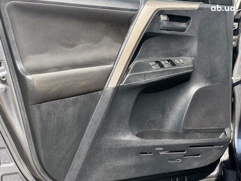 Toyota RAV4 2013 серый - фото 32