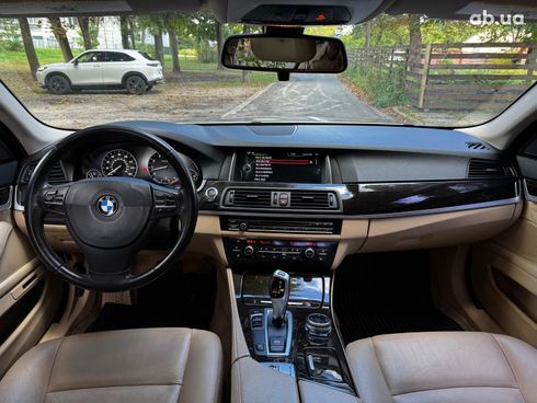 BMW 5 серия 2013 серый - фото 26