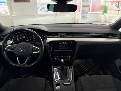 Volkswagen Passat 2020 - фото 22