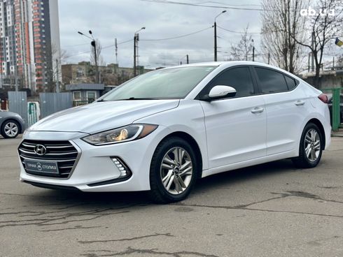 Hyundai Elantra 2016 белый - фото 11