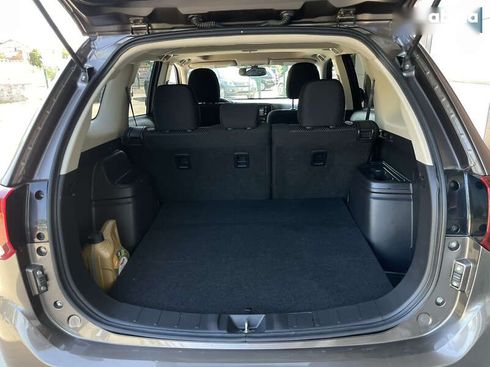 Mitsubishi Outlander 2016 - фото 28