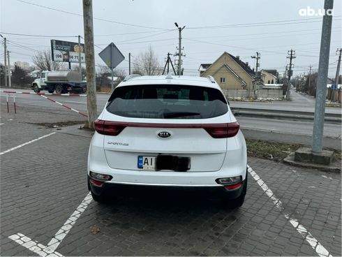 Kia Sportage 2021 белый - фото 4