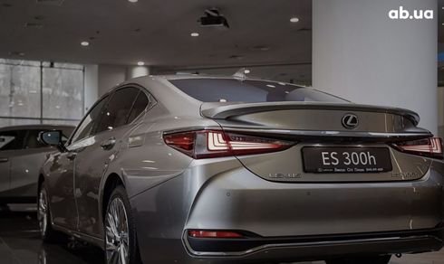 Lexus ES 2023 - фото 6