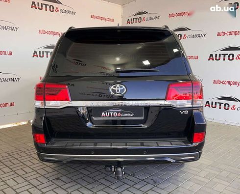 Toyota Land Cruiser 2017 - фото 4