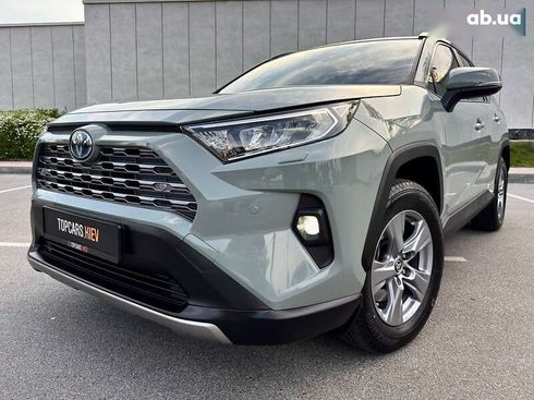 Toyota RAV4 2024 - фото 3