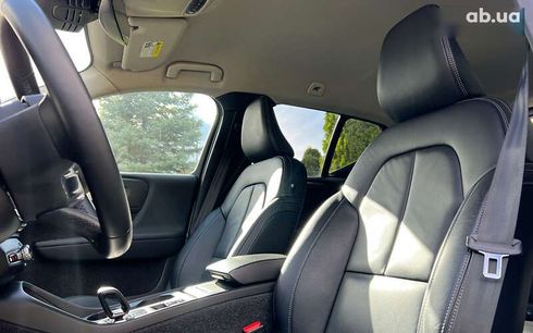 Volvo XC40 2022 - фото 9