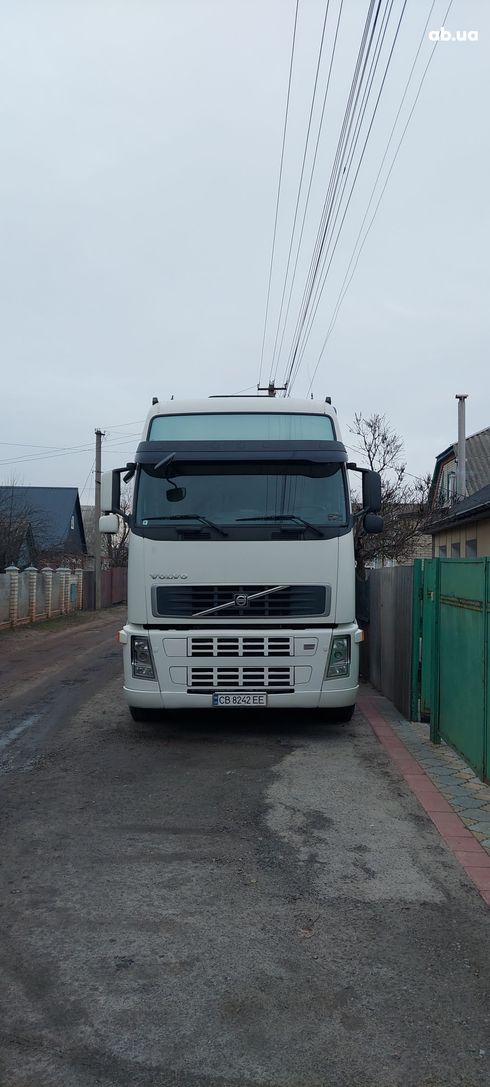 Volvo FH 13 2007 белый - фото 10