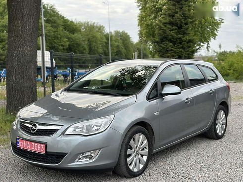 Opel Astra 2010 - фото 11